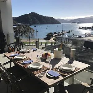 Oxley's Waterfront Picton